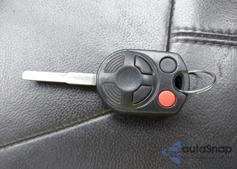 2012 Ford Focus Sel z USA, uszkodzony, nr VIN 1FAHP3M27CL255331